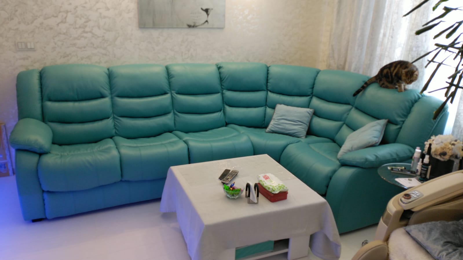 Перетяжка дивана на дому. Мариинск